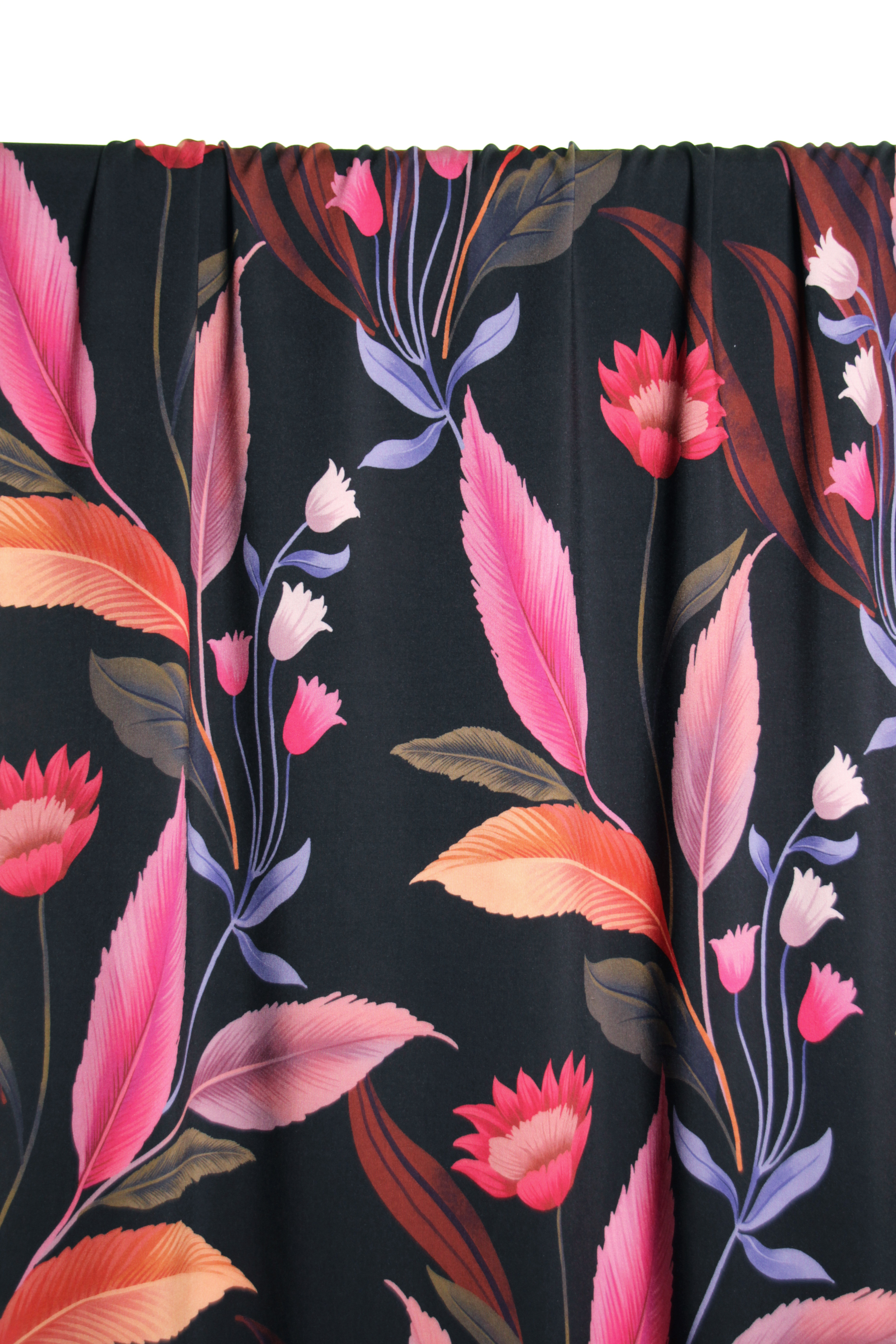 Viscose print zwart met kleurrijke bloemen- Atelier Jupe